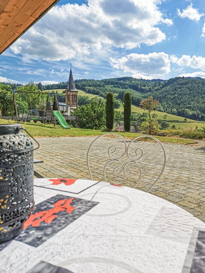Domaine De La Rue De La Tour Valsonne Exterior foto